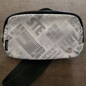 Lululemon Everywhere Belt Bag 1L